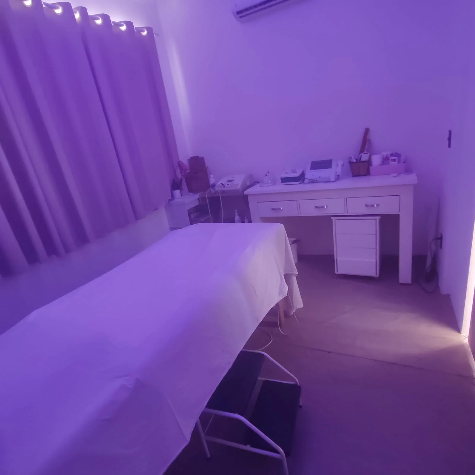 Ambiente interno da clínica Suellen Silva