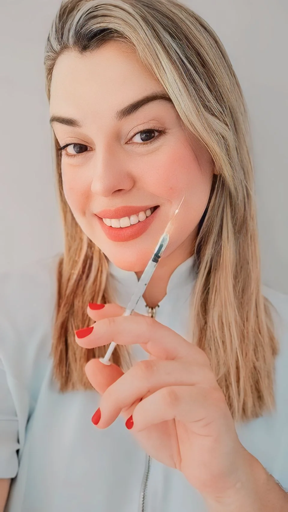 Suellen Silva em imagem profissional de estética avançada