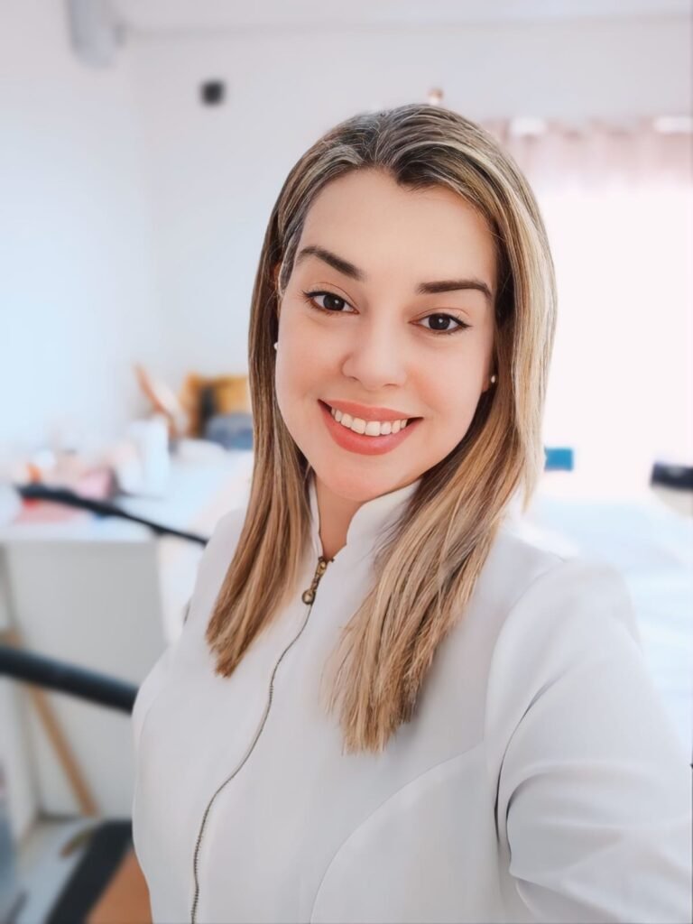 Contato Suellen Silva Estética Integrativa e Avançada | Massoterapeuta